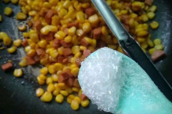 玉米粒炒火腿的做法图解7