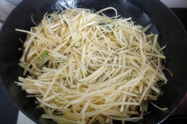 土豆丝炒芹菜的做法图解11
