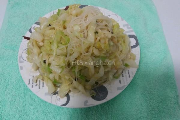 炝拌圆白菜粉丝的做法图解6