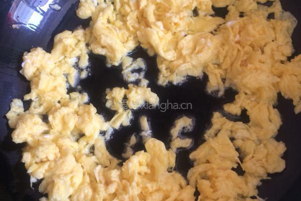 韭菜鸡蛋发面饺子的做法图解4