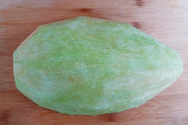 哈密瓜花样切法的做法图解1