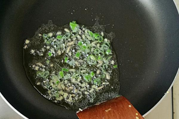 手撕杏鲍菇的做法图解3