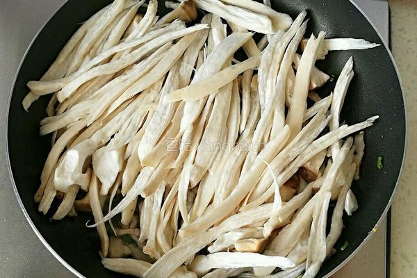 手撕杏鲍菇的做法图解5