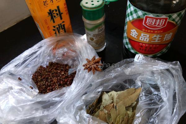 炖大棒子骨的做法图解6