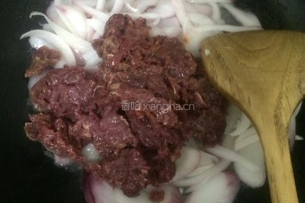 洋葱炒牛肉的做法图解5
