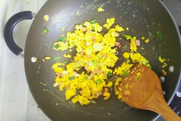 鹅蛋炒饭的做法图解4