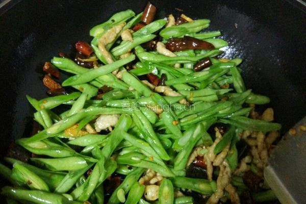 爆煸四季豆的做法图解10