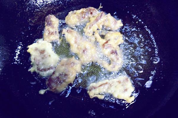 炸酥肉的做法图解8