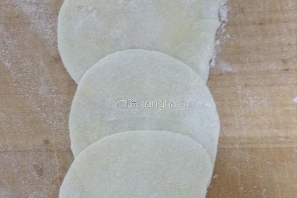 玫瑰花煎饺的做法图解8