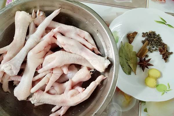 秘制红烧鸡爪的做法图解3