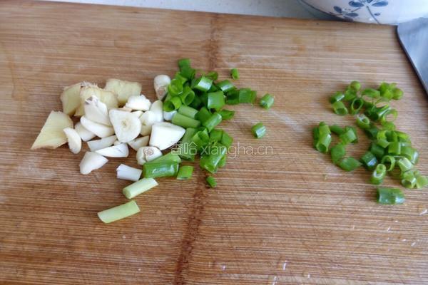 杏鲍菇炒腊肉的做法图解5
