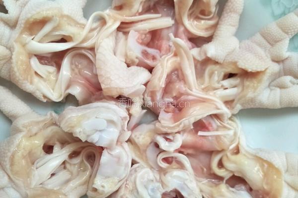 鸡爪快速去骨的做法图解8