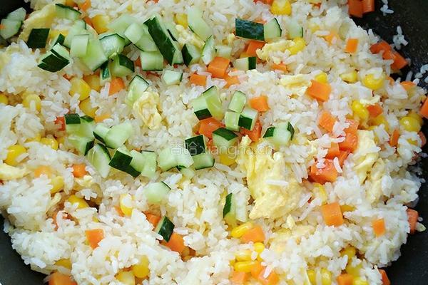 田园蛋炒饭的做法图解6