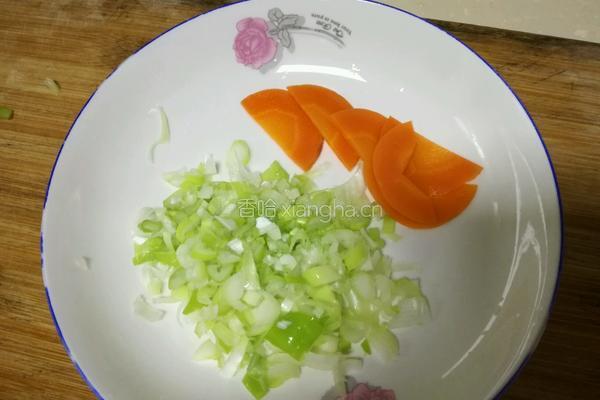 葱花鸡蛋饼的做法图解1