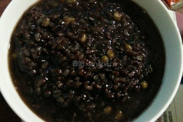 绿豆黑米粥的做法图解5