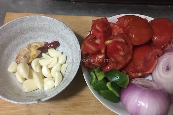 家传糊香烧茄子的做法图解1