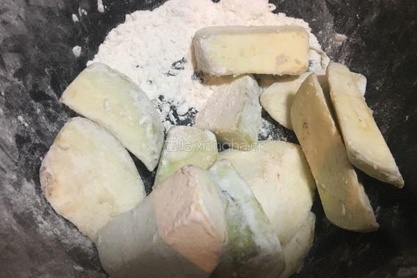 家传糊香烧茄子的做法图解2