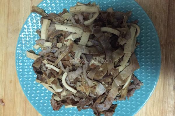 笋衣千张炒肉丝的做法图解6