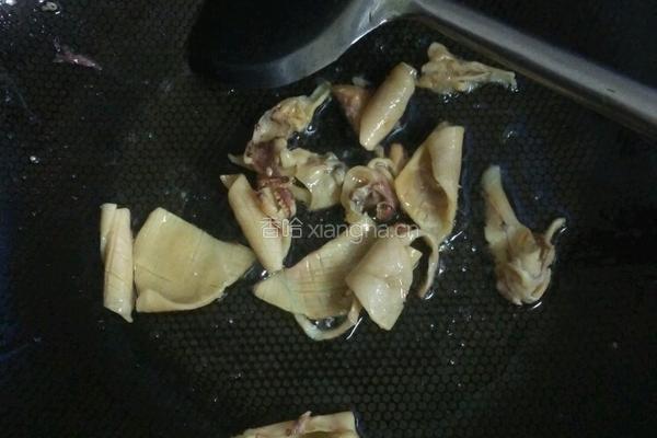 干鱿鱼炒荷兰豆的做法图解4