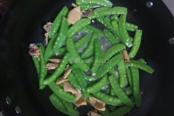 干鱿鱼炒荷兰豆的做法图解6