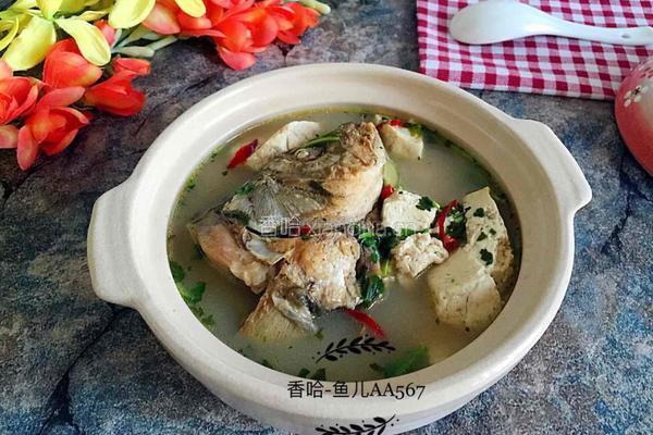 鲤鱼豆腐汤的做法图解7
