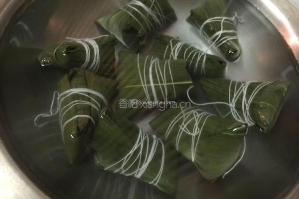 蜜枣葡萄干粽子的做法图解11