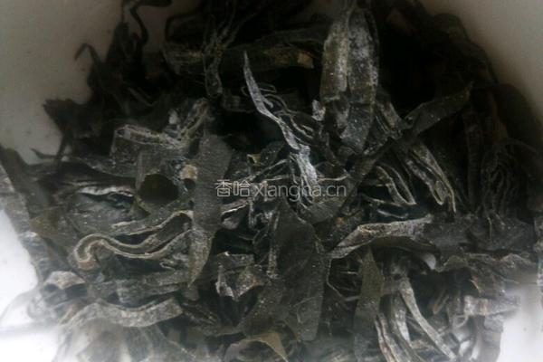 辣炒海带丝的做法图解2