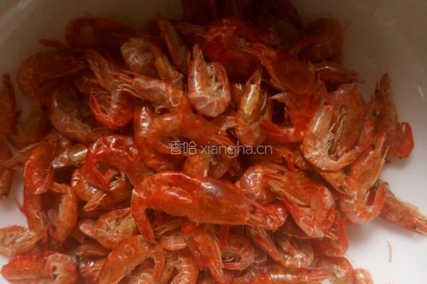 炒红虾米的做法图解1