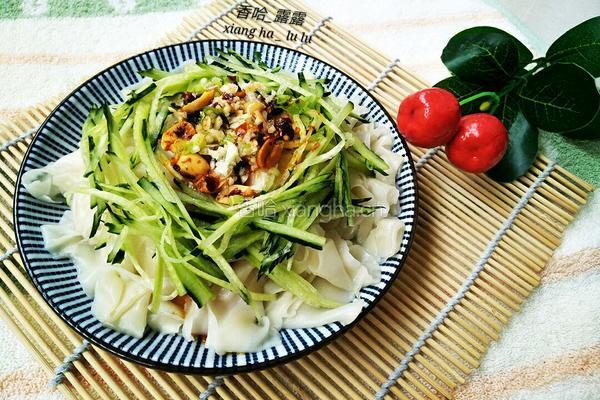 饺子皮版油泼面的做法图解13