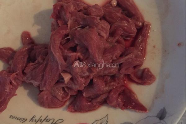 苦瓜炒牛肉的做法图解1