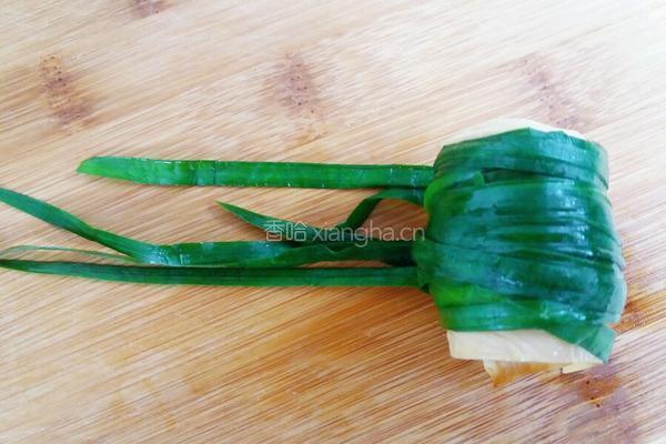 烤韭菜豆皮卷的做法图解5