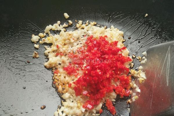 剁椒蒸虾的做法图解8