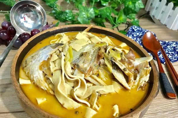 腊鱼头炖豆腐皮的做法图解16