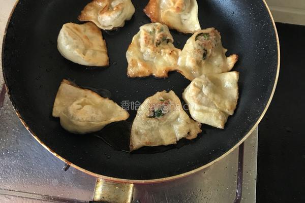 煎馄饨的做法图解3