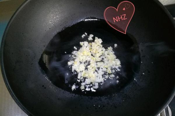 蒜蓉粉丝蛏子蒸虾仁的做法图解4