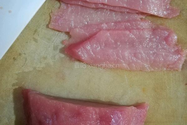 菠萝咕噜肉的做法图解1
