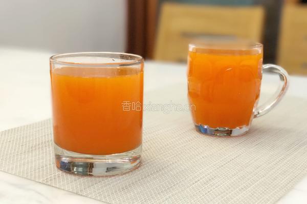 鲜榨胡萝卜汁的做法图解3