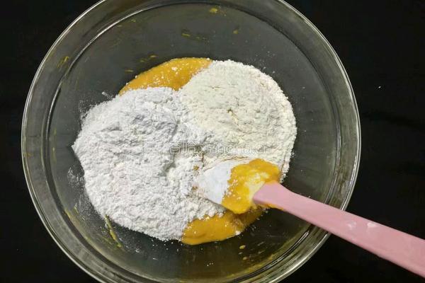 芝麻南瓜球的做法图解3
