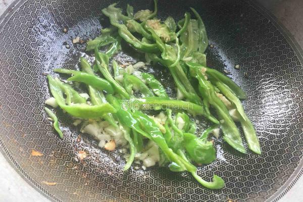 青椒炒鸭肝的做法图解5