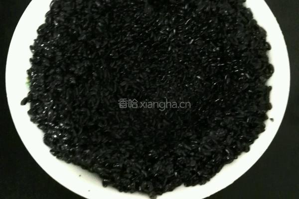 蜂蜜豆沙•乌米饭的做法图解3