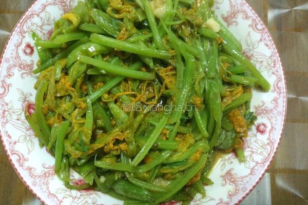 尖椒炒南瓜花的做法图解6