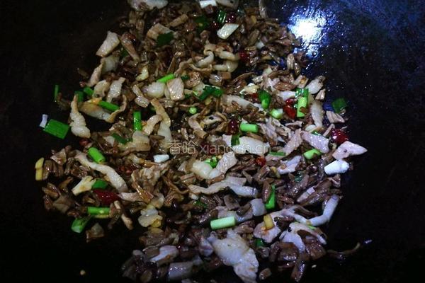 香辣干豆角炒肉的做法图解4