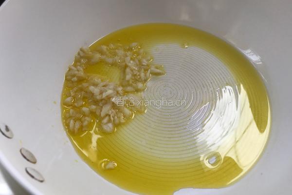 洋葱青椒炒苋菜梗的做法图解5