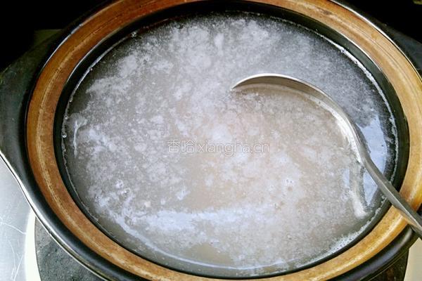 薏仁米花生粥的做法图解5
