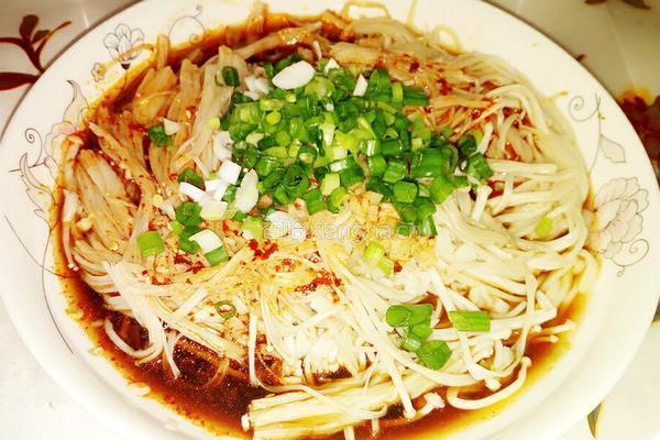 酸辣金针菇