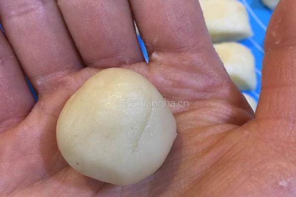 蛋黄酥(豆沙)的做法图解9