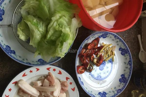 红烧土豆的做法图解1