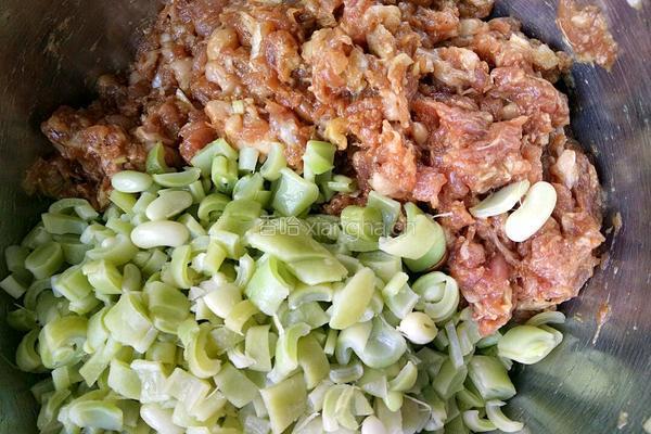 猪肉芸豆水饺的做法图解4