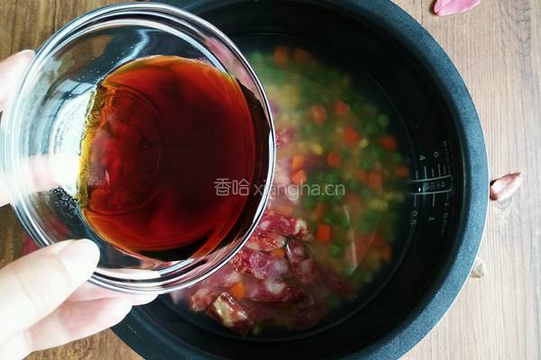 广味腊肠焖饭的做法图解4