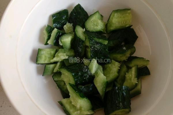 黄瓜拌麻酱的做法图解4